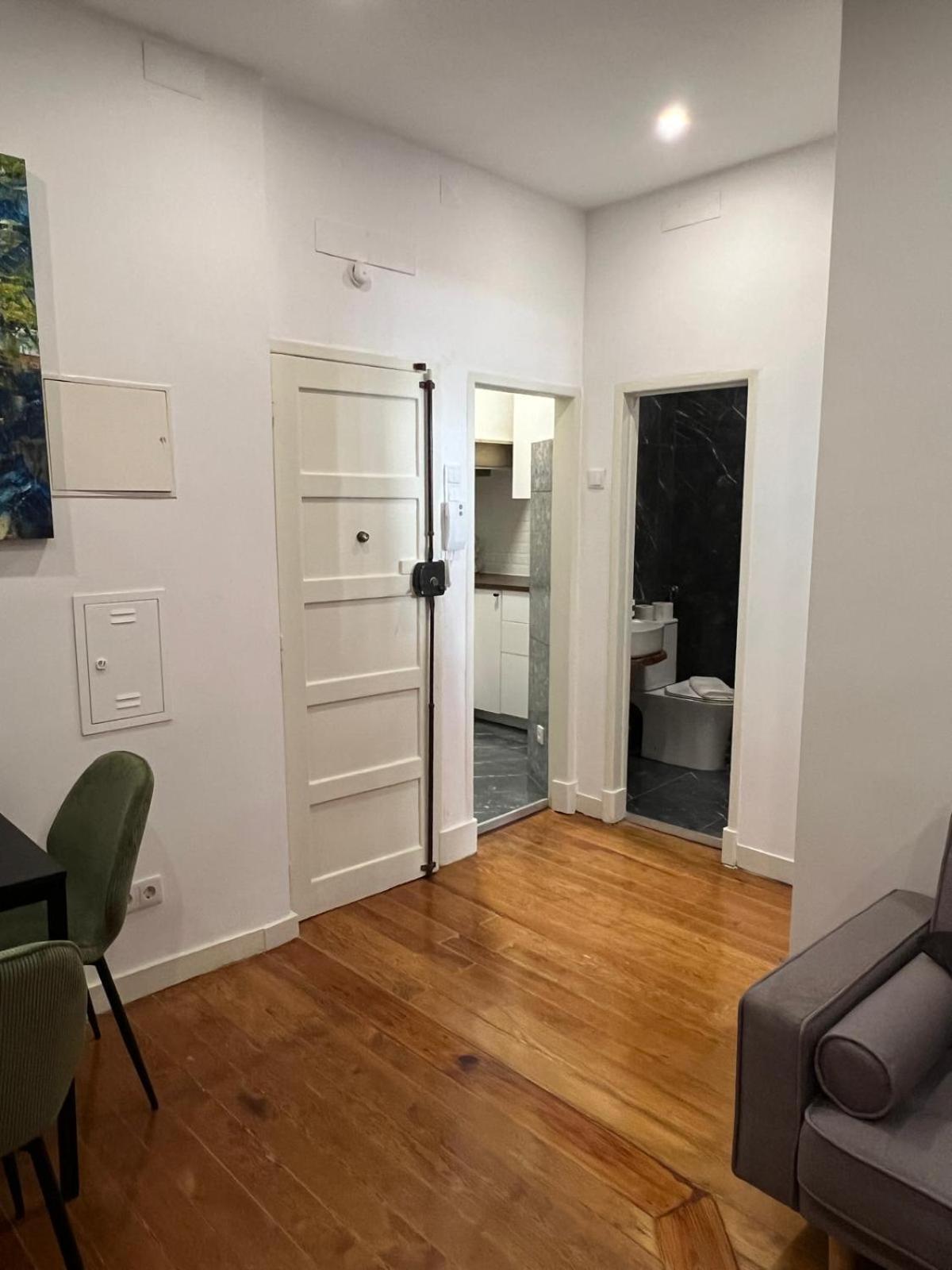 32 2 - Heart Of Lisbon Private Apartment, Bairro Alto المظهر الخارجي الصورة